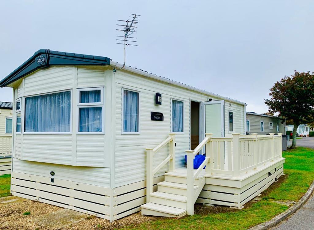 Shorefield Country Park, Where The New Forest Meets The Sea Hotel Milford on Sea Buitenkant foto