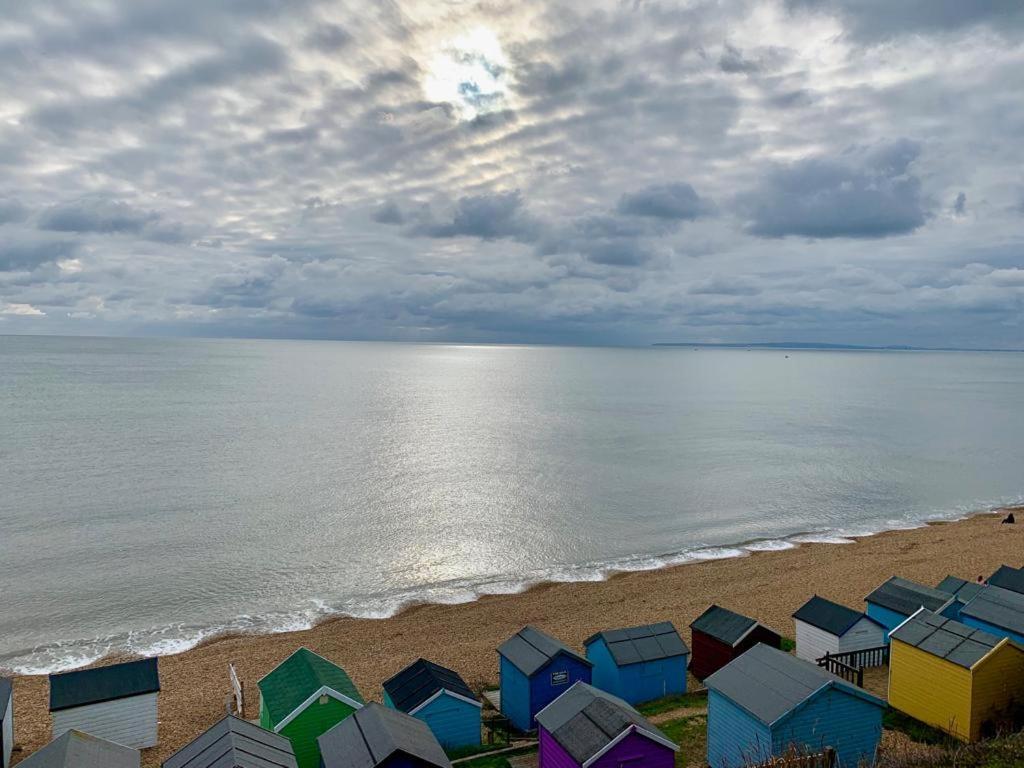 Shorefield Country Park, Where The New Forest Meets The Sea Hotel Milford on Sea Buitenkant foto