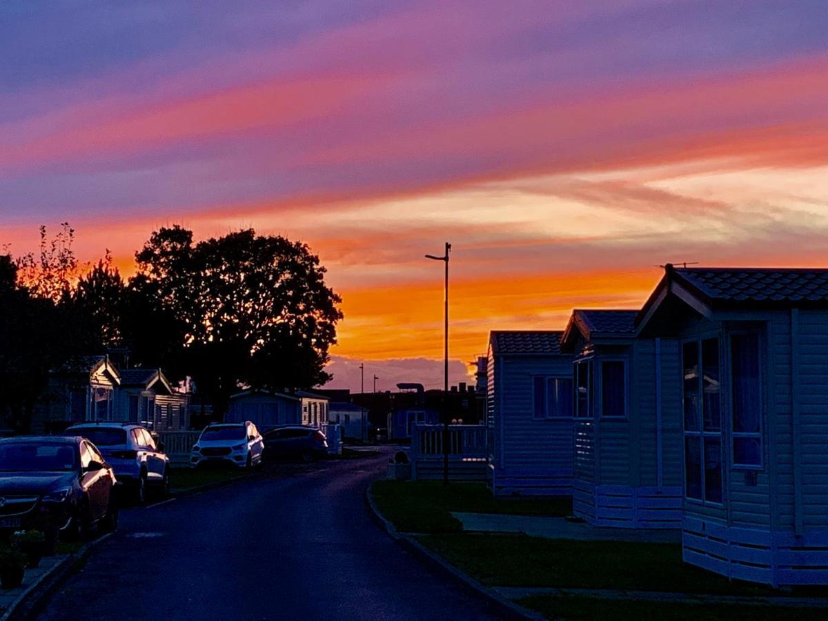 Shorefield Country Park, Where The New Forest Meets The Sea Hotel Milford on Sea Buitenkant foto